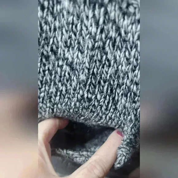 Merona button-down sweater. Size small - Picture 3 of 5